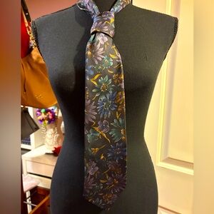 Grouped - 5 men’s ties. All in great condition